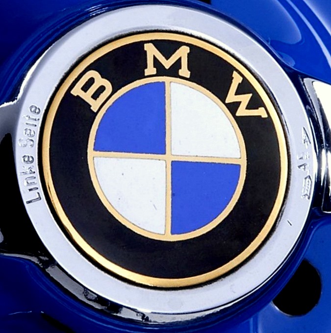 Bmw Roundel - BMWism